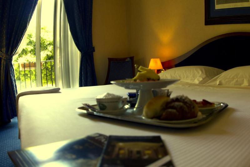 Massimo Plaza Hotel Palermo Ngoại thất bức ảnh